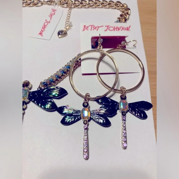 BETSEY JOHNSON SET Hoop Dragonfly Earrings & Matching Necklace AB Crystals NWT - Picture 13 of 13